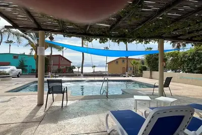 Image de Colorful 2nd floor apartment