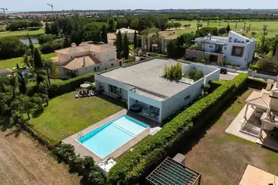 Image de Villa Laguna 25 | Privat Pool & Gym & Jacuzzi & Glamour