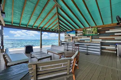 Image de Enjoy lake life at The Dome for remote work, triathlons, or Disney! Relax& Enjoy