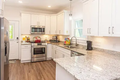 Image de 7010  discounted 2 pools close to beach