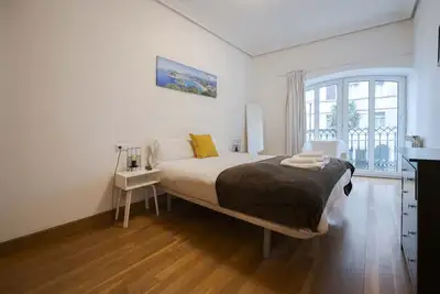 Image de Apartamento frente a La Concha con balcón
