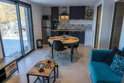Image de Komfortable Unterkunft im Herzen eines Chalets