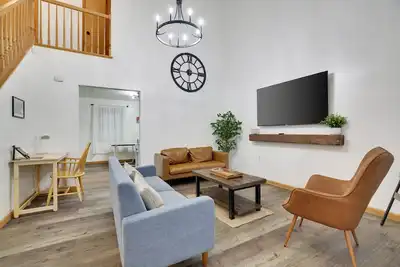 Image de 15 Min to Ski Resorts · Cozy 3 Br · Dog Friendly · Game Area and Fire Pit