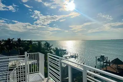 Image de Fishermans Dream! Waterfront Bay/Ocean Access - Monthly Discounts Available!