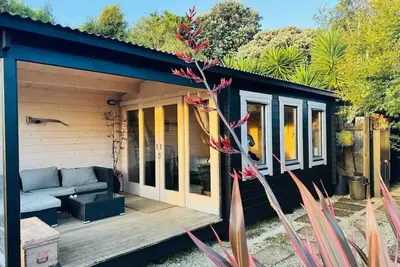 Image de Kauaeranga Vista Tui Sunset Cabin