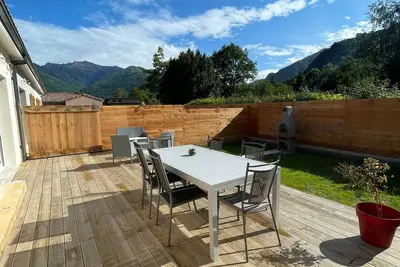 Image de Gîte à la montagne avec jardin privée fermé ( table, salon d'extérieur+barbecue)