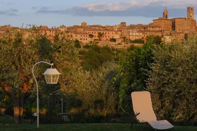 Amazing panoramic house, 5 minutes walking distance to Città della Pieve!