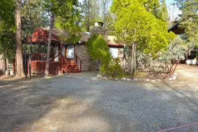 Image de Bear Paw- Lake Area  located in Willow Cove