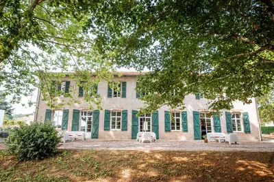 Image de Gîte du Chemin des Dames - Splendide Demeure du Xvii eme siècle de 500m2