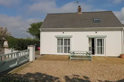 Image de Yr Hen Ardd, pet friendly, with a garden in Milford Haven