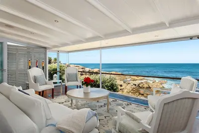 Image de Sea Haven - Bakoven Beach Front Villa