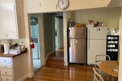 Image de Largest room - grad student home