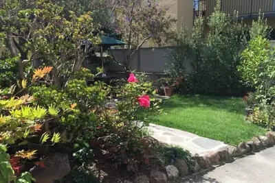 Image de Spacious 2nd Floor 1-Br Apt in the Heart of Berk!