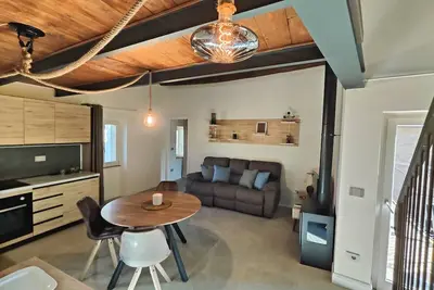Volaterrae Deluxe Loft with Garden