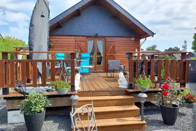 Image de Chalet 4 personnes résidence privée avec piscine à 20 minutes à pied de la mer