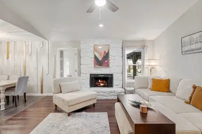 Image de Broken Arrow Luxury: New Remodel