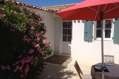 Image de Maison de charme, en bord de piste cyclable, proche centre village