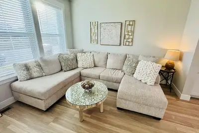 Image de Brand New Townhouse in Fabulous Neighborhood!