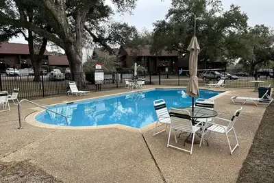 Image de Sunshine Oaks - 1st Floor Condo w\/ Pool: Golf, Swim & Casino nearby!