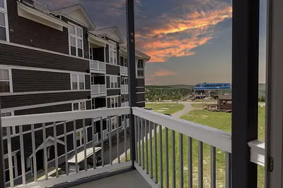 Image de Ml 302: Appealing 2br, bike-in/out condo. Located right next to bike trails!