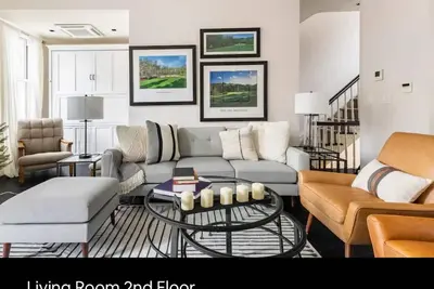 Image de Charming West Village Townhome. Perfect for Families and couples.
