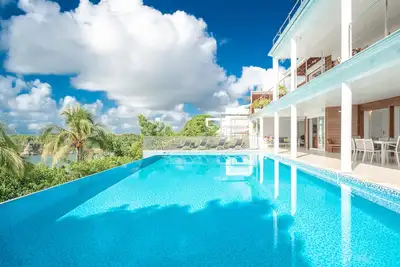 Image de Villa Nora vue mer à couper le souffle, piscine privée, ambiance raffinée