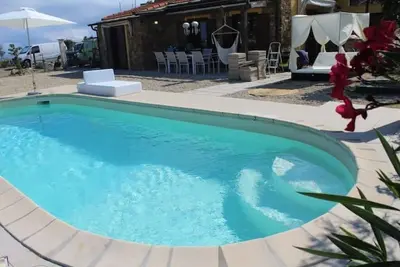 Villa Clicla, Casale con Piscina