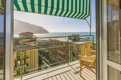 Agréable appartement avec Wifi, climatisation, Tv, balcon, animaux admis et vue panoramique