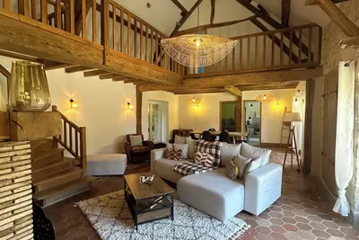 Image de Charmant corps de ferme rénové avec 4 ânes + studio - 11 Adultes\/2 enfants\/1bébé