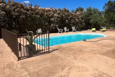 Image de Villa avec piscine, à proximité mer et rivière