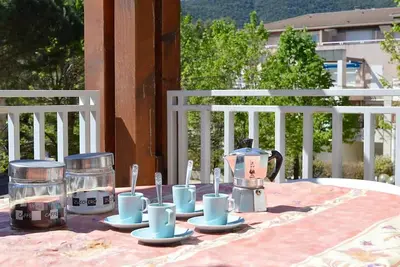 Image de Appartement Duplex avec Terrasse, 2 Chambres, Parking Privé à 2 Min de la Plage