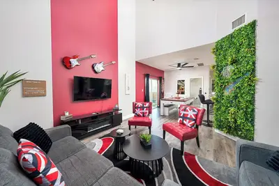 Image de Upstay East Austin Retreat w Yard—5min to Downtown