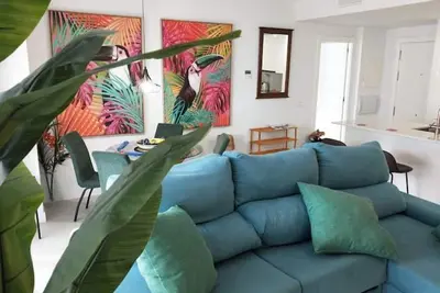 Image de My estate agent Carlos who will meet & greet you, speaks fluent English & French