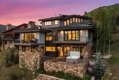 Image de Perched High in Vail | Forever View Retreat