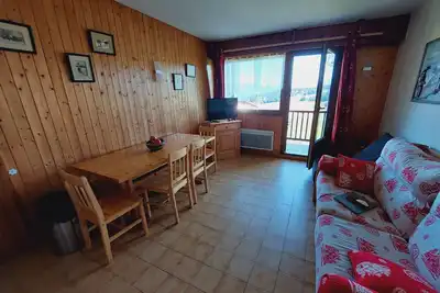 Image de Skis Aux Pieds, sur les Pistes, 32 m2, 2, Proche Écoles et Commerces