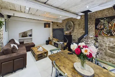 Image de Maison de hameau en pierre modernisée