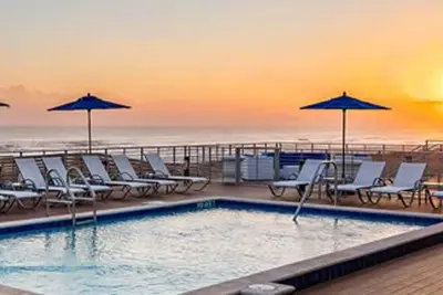 Image de Amenities Galore at Lost Key Resort: Private Beach Club, Pools, Gym, Golf Cart