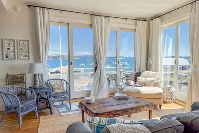 Image de Seabreeze on the Harbor 2 - Stunning Island Retreat perched on Stonington Harbor