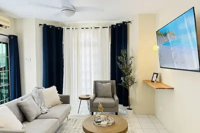 Image de Falcon Views/Free Airport Transportation/Gated Complex/Security