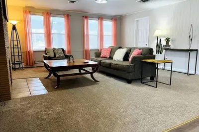 Spacious Apartment Near 80\/94 Close to Whiting