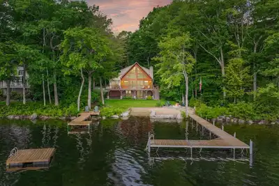 Image de Long Lake Oasis | Private Lake Access + Views