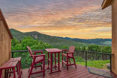 Image de Serene Mountaintop Escape | Best Views in Bartlett