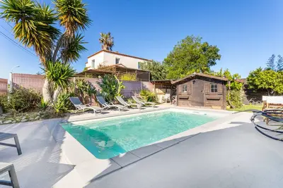 Image de Villa \"Notre Cocon Mer Et Montagne\" avec piscine privée, terrasse privée et Wi-Fi