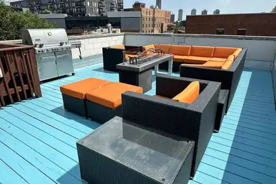 Image de Wrigley Penthouse w/Private Roof Deck and Parking