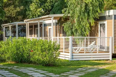 Image de Maison mobile avec places de parking