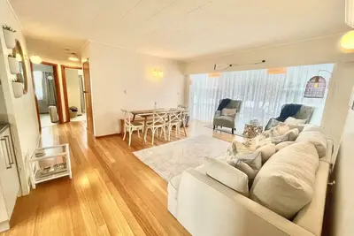 Pipi Palace Ruakaka – Ideal for Work & Family Stays