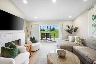 Spectacular Golf Course Villa – A Rare Single-Level Retreat