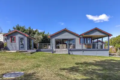 Image de Seaside House - On Waubs Bay!
