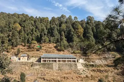 Image de Mud and Stone Cottage in Himalayas, best experience amidst Nature's Tranquility
