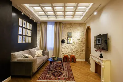 Arc & Stone New Apartment in the City Center